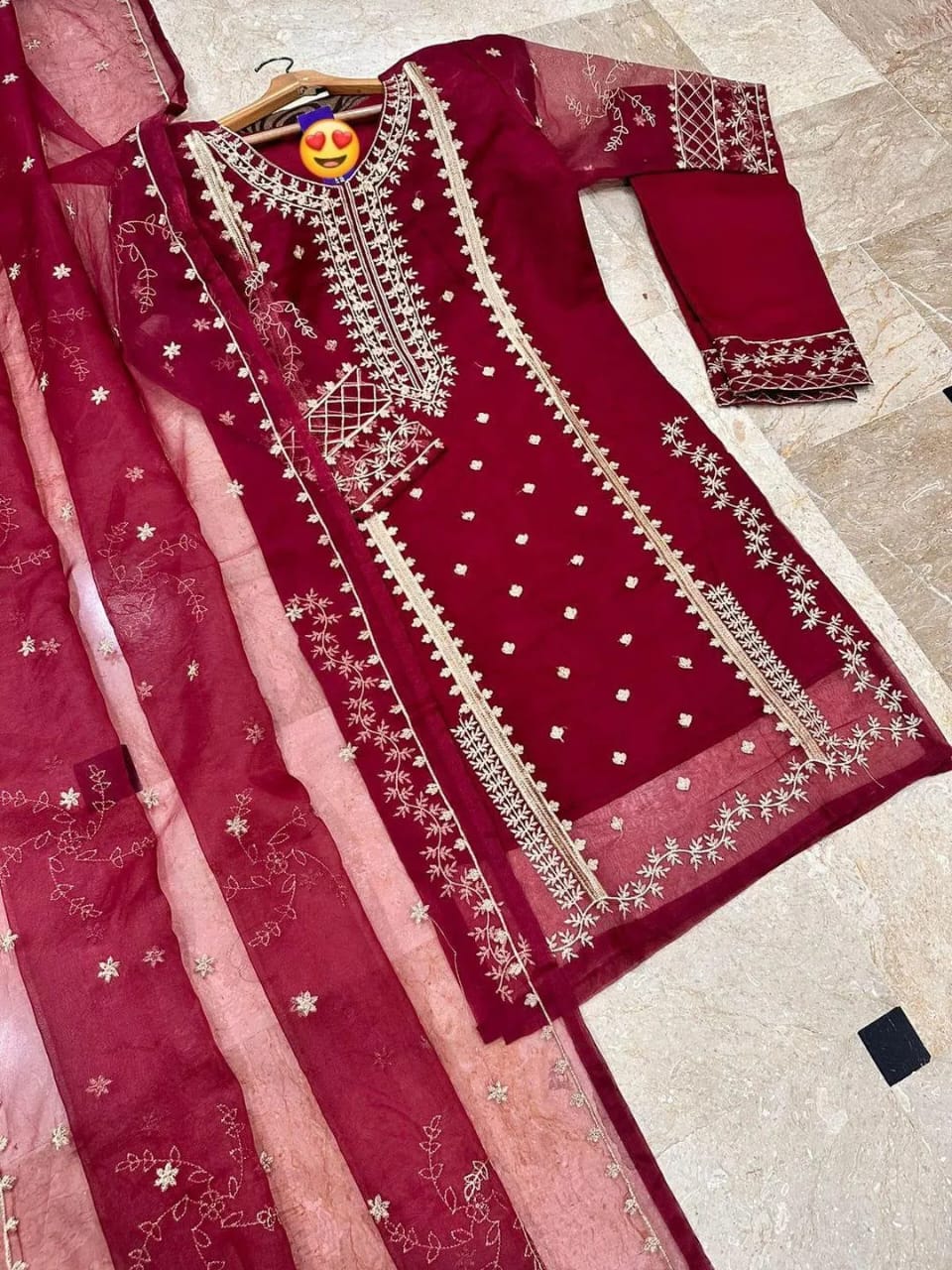 Maroon Aura Set